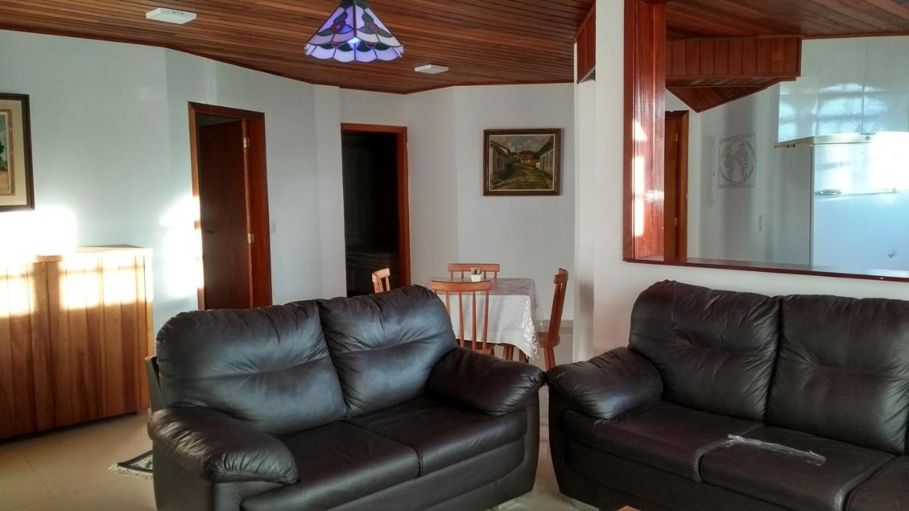 Apartamento Campos Do Jordao Villa Exteriör bild